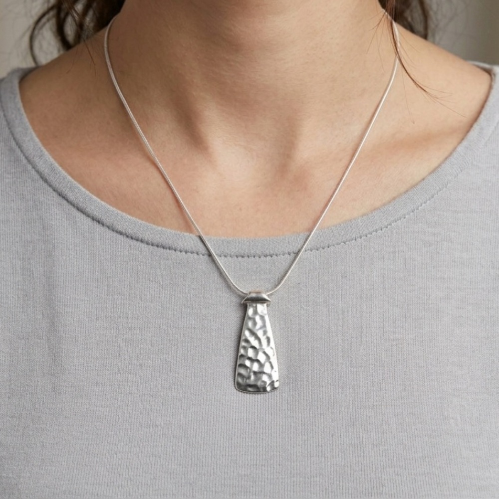 Silpada N1592 Sterling Silver Hammered Tie Pendant Necklace